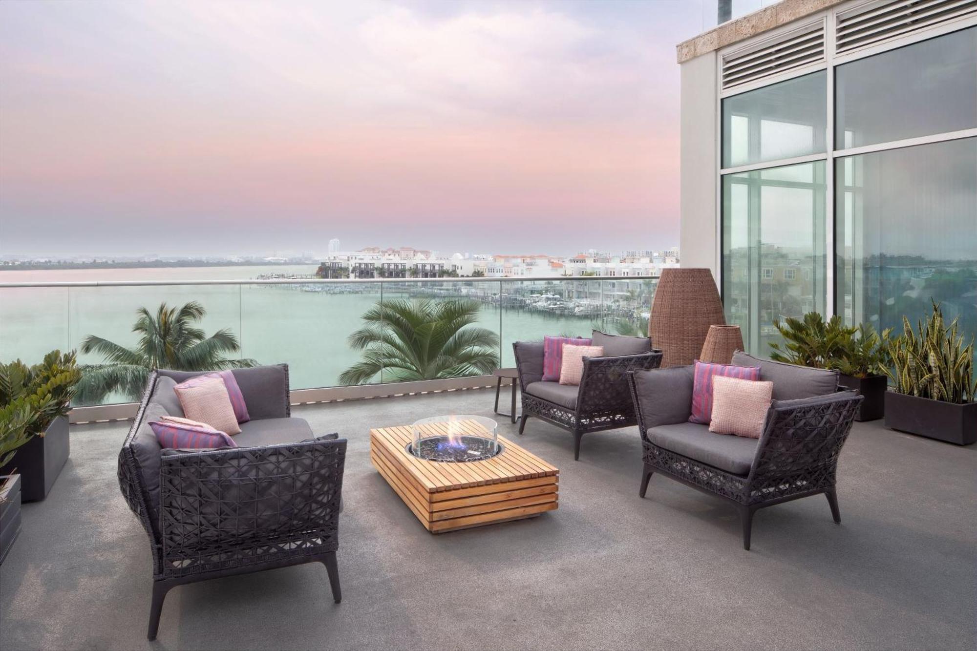 Springhill Suites By Marriott Clearwater Beach Εξωτερικό φωτογραφία